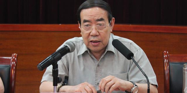 贾平凹：不要嘴说，要真操那个心